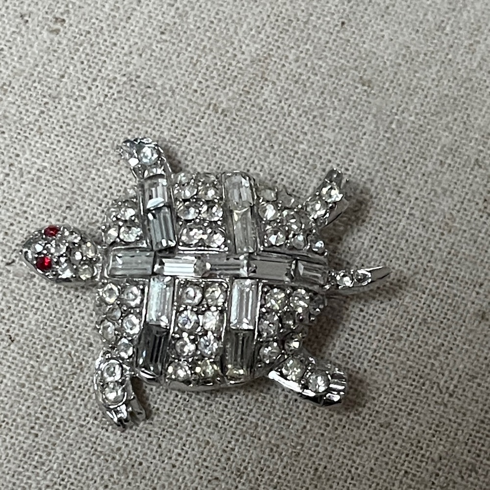 Vintage Crystal Turtle Brooch